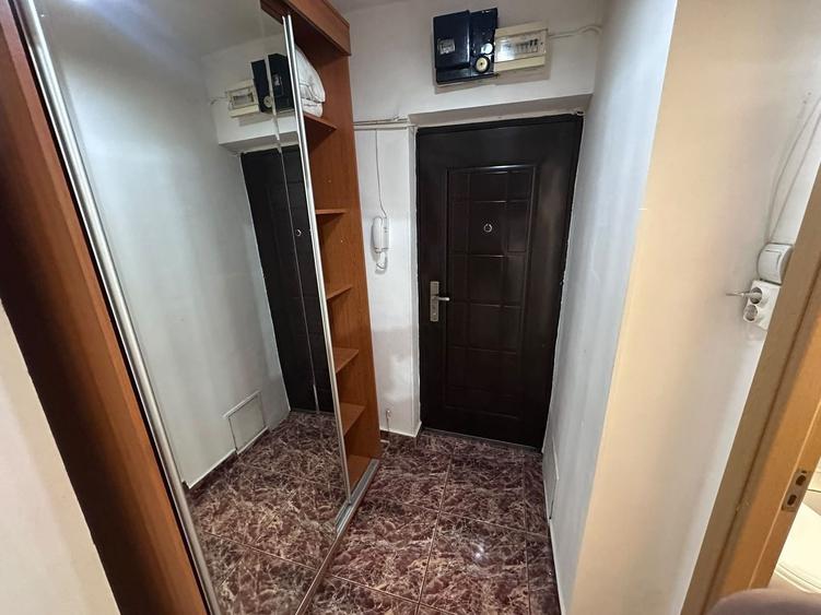 Garsonieră semidecomandată în Grivița