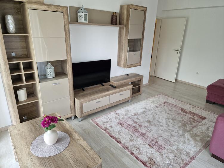 Apartament cu 2 camere decomandat, mobilat în Avantgarden