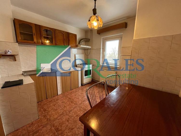Apartament cu 3 camere decomandat în Simion Bărnuțiu