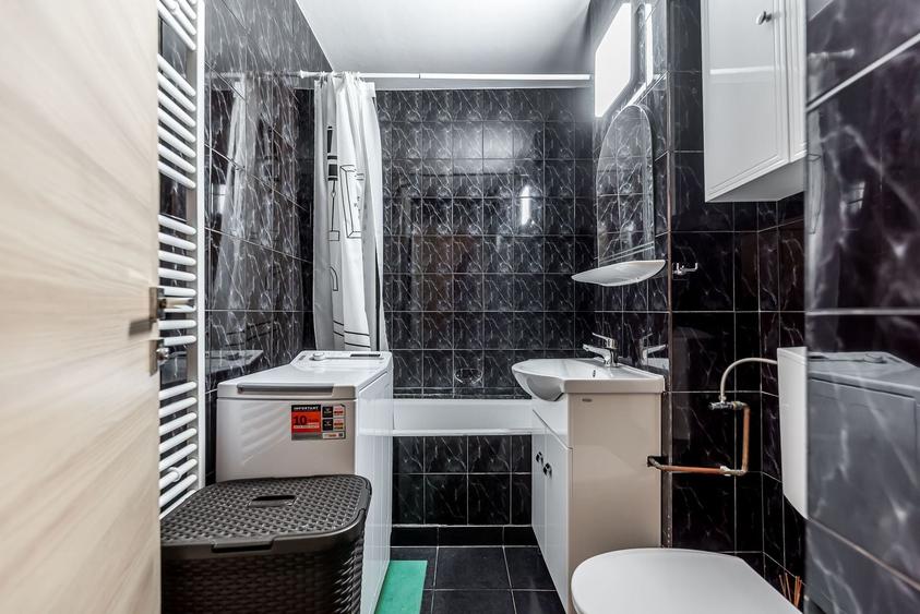Apartament cu 5 camere decomandat, mobilat în Micălaca