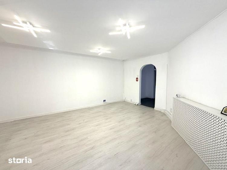 Spațiu comercial, de 77 mp, în Central
