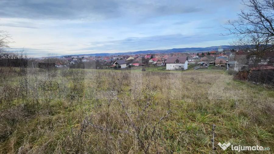 Teren de 1110 mp, în Sângeorgiu de Mureș