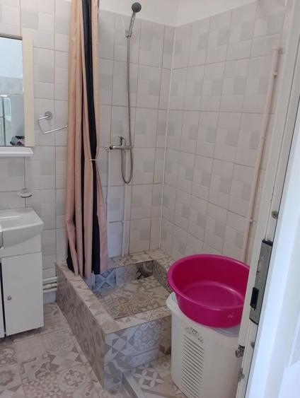 Casă cu 3 camere în Central