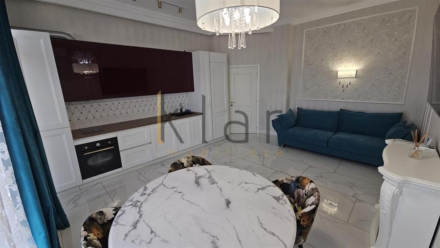 Apartament cu 3 camere semidecomandat, mobilat în Europa