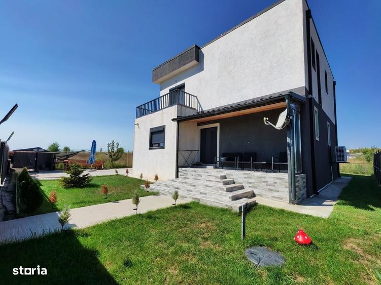Casă cu 4 camere cu Teren 500 Mp în Agigea