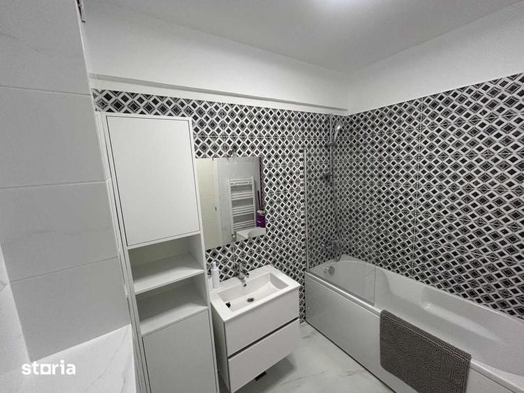 Garsonieră decomandată în Central