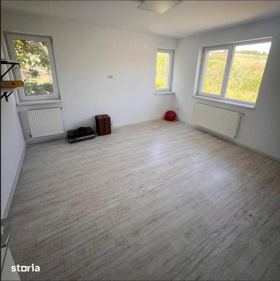 Apartament cu 4 camere în Păcurari