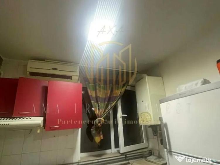 Apartament cu 3 camere decomandat în Mărgeanului