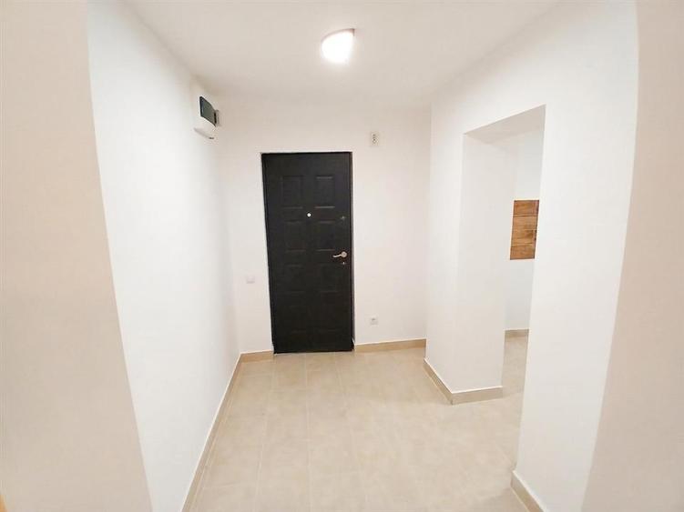 Apartament cu 2 camere semidecomandat în Rogerius