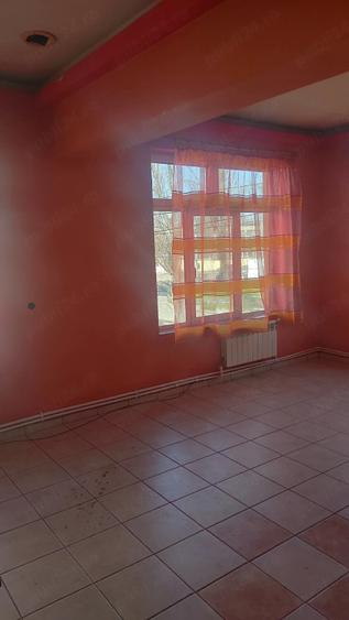 Spațiu comercial, de 40 mp, în Central