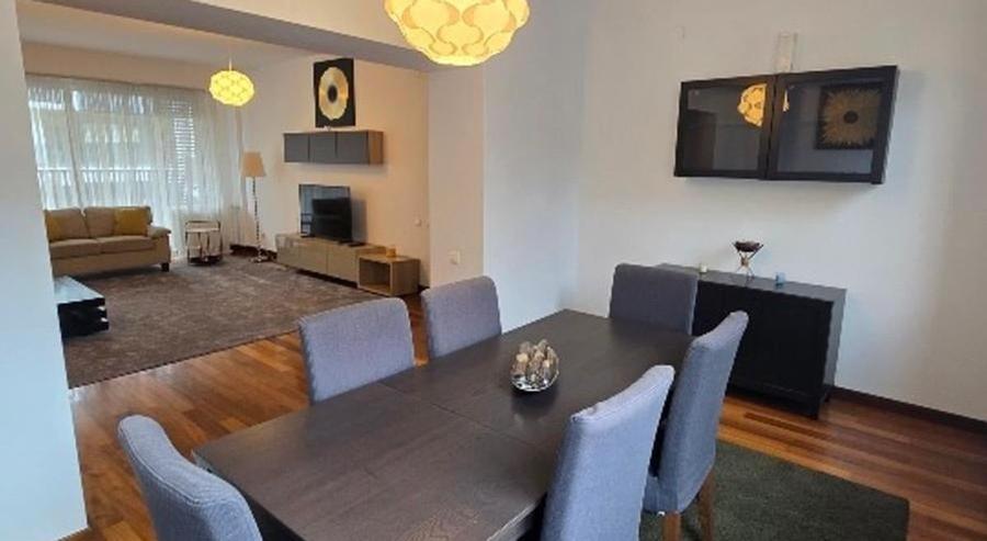 Apartament cu 5 camere decomandat, mobilat în Herăstrău