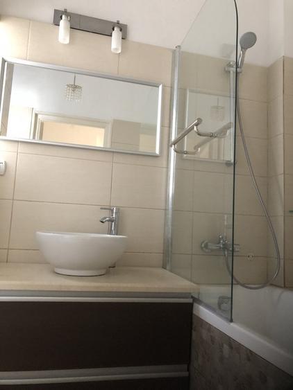 Apartament cu 2 camere semidecomandat în Moșilor