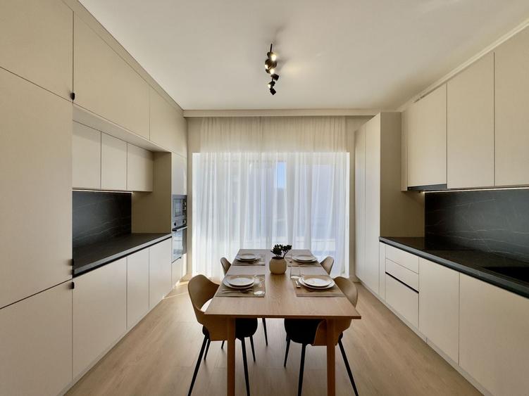 Apartament cu 2 camere semidecomandat, mobilat în Exterior Vest