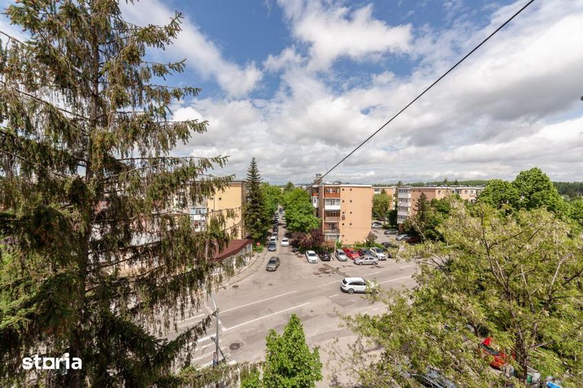 Apartament cu 2 camere semidecomandat în Calea București