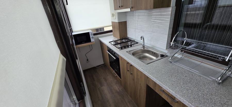 Apartament cu 2 camere semidecomandat în Manolache