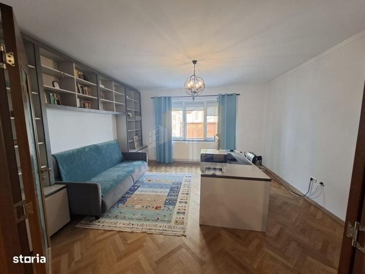 Casă cu 4 camere în Schei