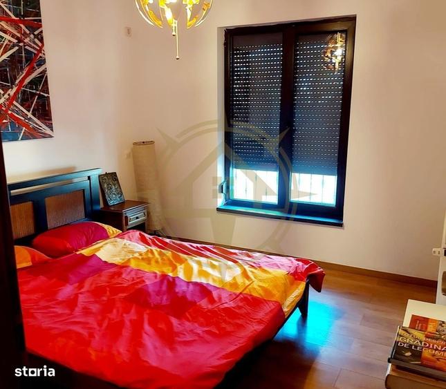 Casă cu 4 camere în Central