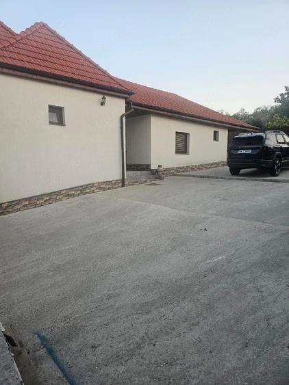 Casă cu Teren 3000 Mp în Stanciova