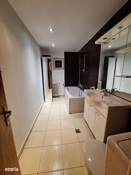 Apartament cu 3 camere în Cișmigiu
