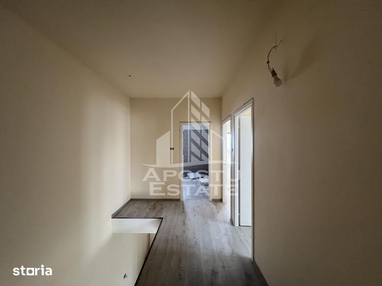 Casă cu 4 camere cu Teren 350 Mp în Moșnița Nouă