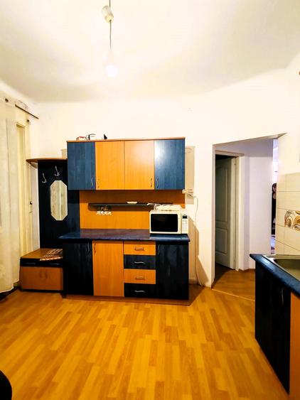 Apartament cu 3 camere decomandat în Zorilor