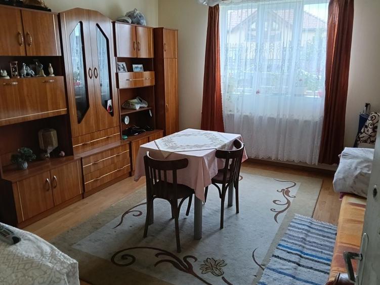Casă cu 2 camere în Central