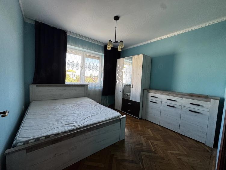 Apartament cu 4 camere decomandat în Central