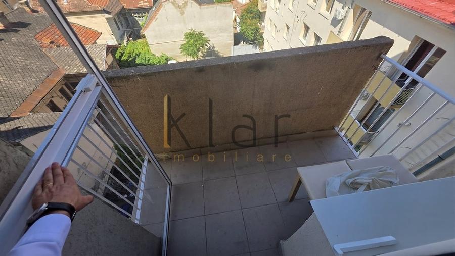 Apartament cu 2 camere semidecomandat, mobilat în P-ța Mihai Viteazul