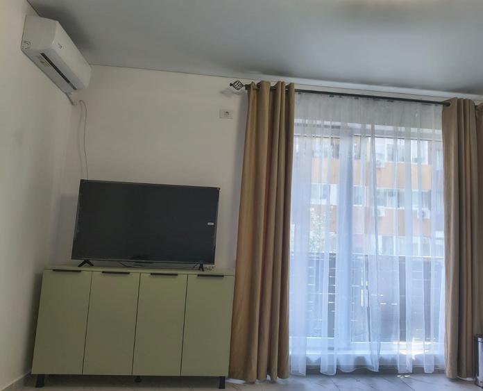 Apartament cu 2 camere decomandat în Apărătorii Patriei