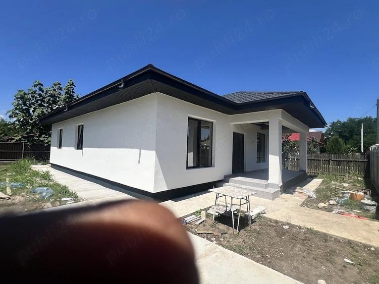 Casă cu 4 camere cu Teren 400 Mp în Amara