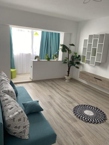Apartament cu 2 camere decomandat în Vest