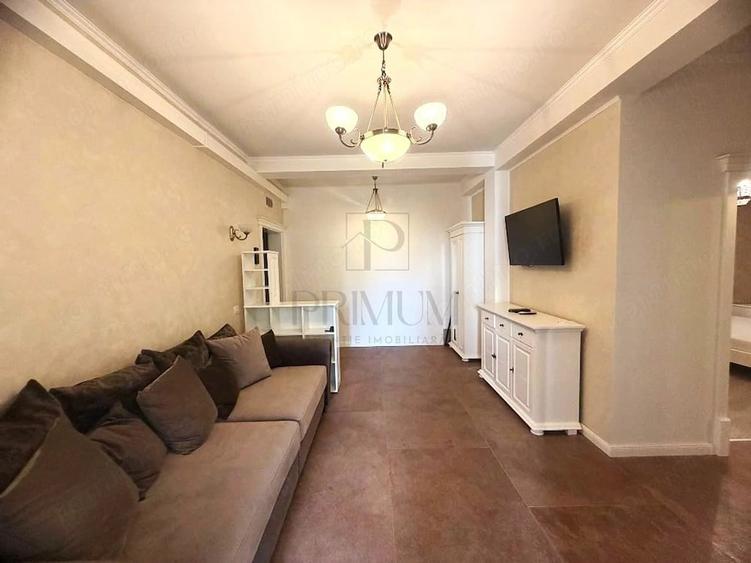 Apartament cu 3 camere decomandat în Dumbrăvița