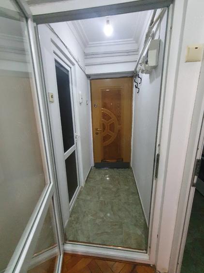 Garsonieră decomandată în Găvana