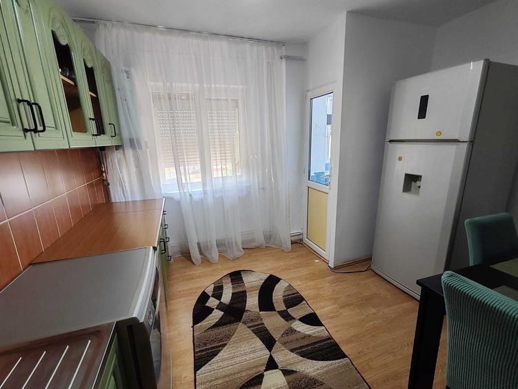 Apartament cu 2 camere decomandat în Bran