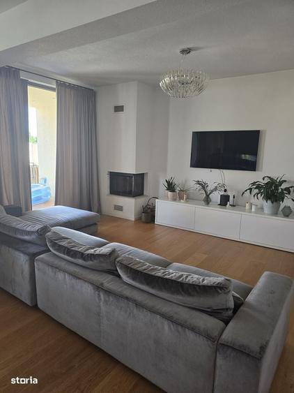 Casă cu 4 camere în Mărtinești