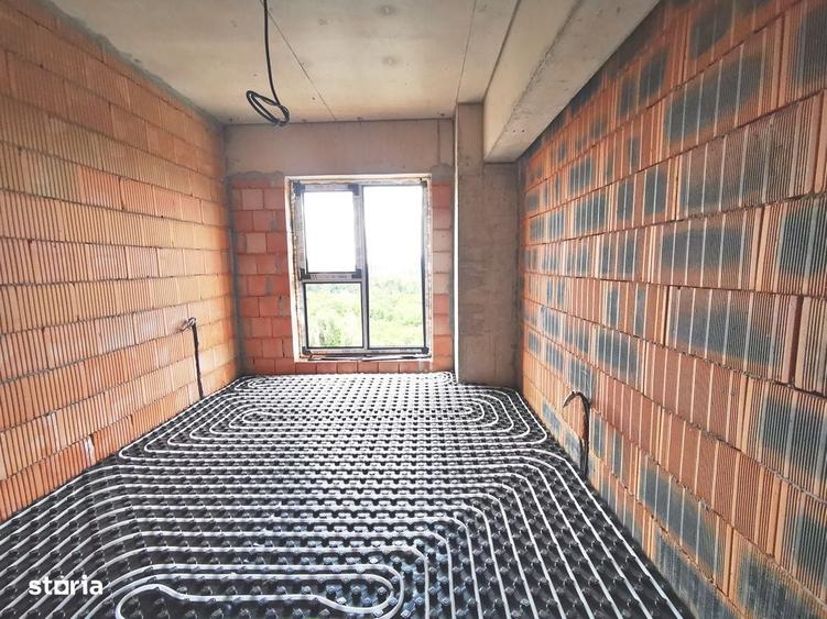 Apartament cu 3 camere decomandat în Sisești