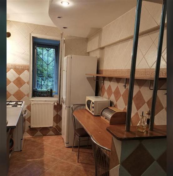 Apartament 2 camere Semidecomandat Bd.Ctin. Brancoveanu, - 4
