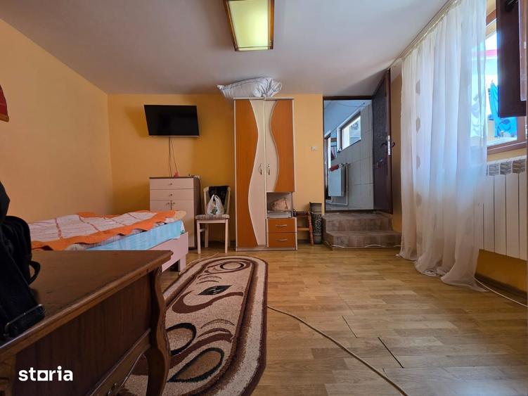 URGENT-Casa in Tulcea IDEALA pentru 2 familii - 3