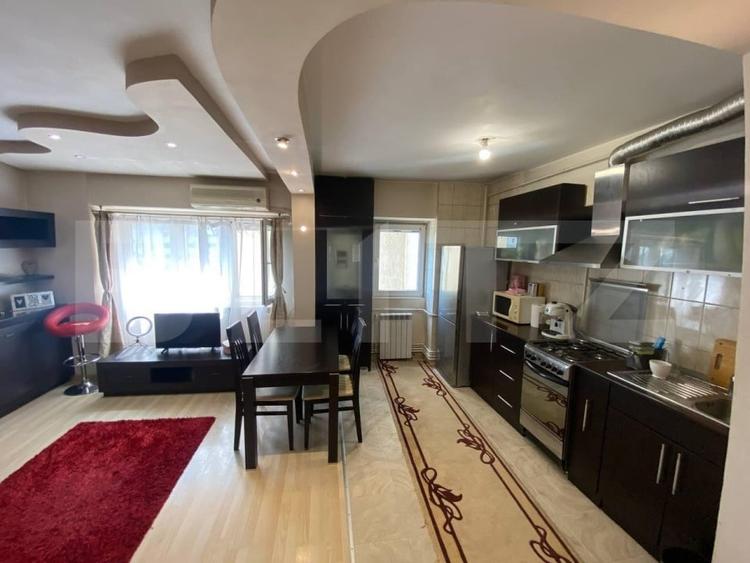 Apartament cu 3 camere decomandat, mobilat în Gară