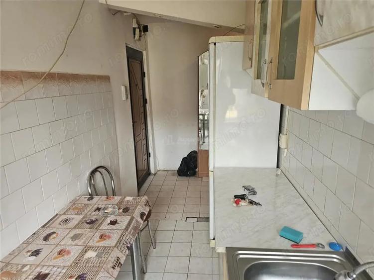 Apartament cu 2 camere nedecomandat, mobilat în Micro II