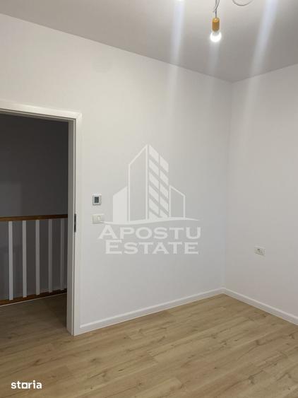 Casă cu 4 camere cu Teren 260 Mp în Remetea Mare