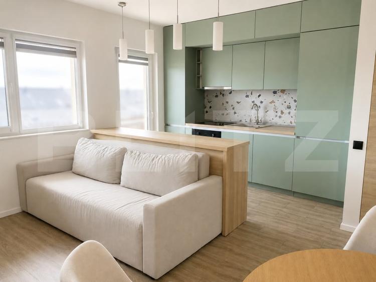 Apartament cu 3 camere semidecomandat, mobilat în Baciu