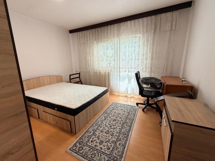 Apartament cu 2 camere decomandat în Viilor