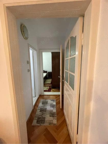 Apartament cu 3 camere decomandat în Aurel Vlaicu