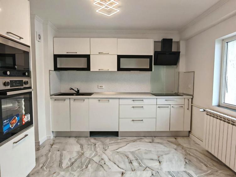 Apartament 4 camere decomandat – zona Decebal - 2