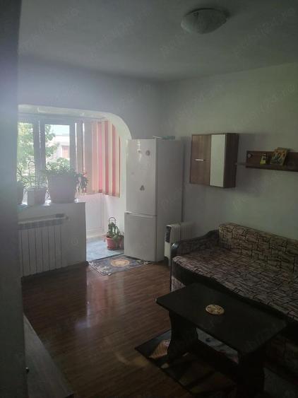 Apartament cu 2 camere semidecomandat, mobilat în Micro 14