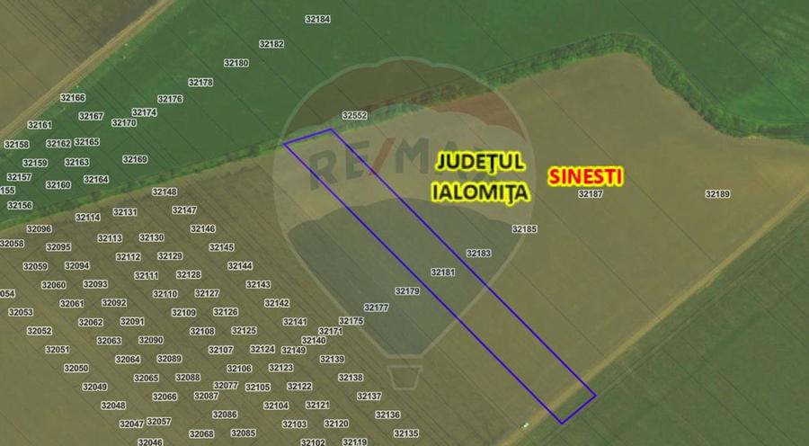 Teren agricol intravilan de 8814 mp, în Sinești