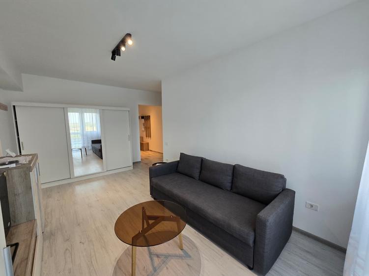 Apartament cu 2 camere decomandat în Metalurgiei