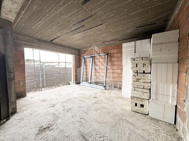 Duplex cu 4 camere, bucatarie separata, toate utilitatile, la asfalt. - 1