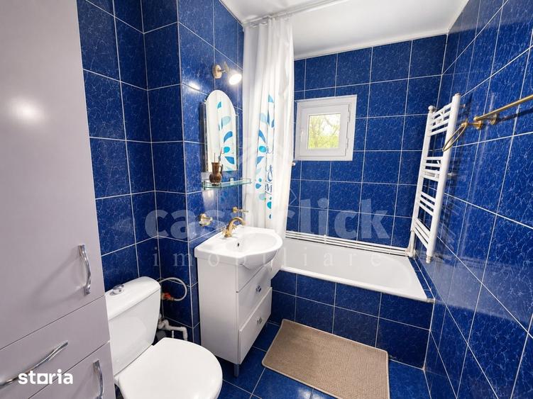 Apartament cu 3 camere decomandat în Piața Centrală